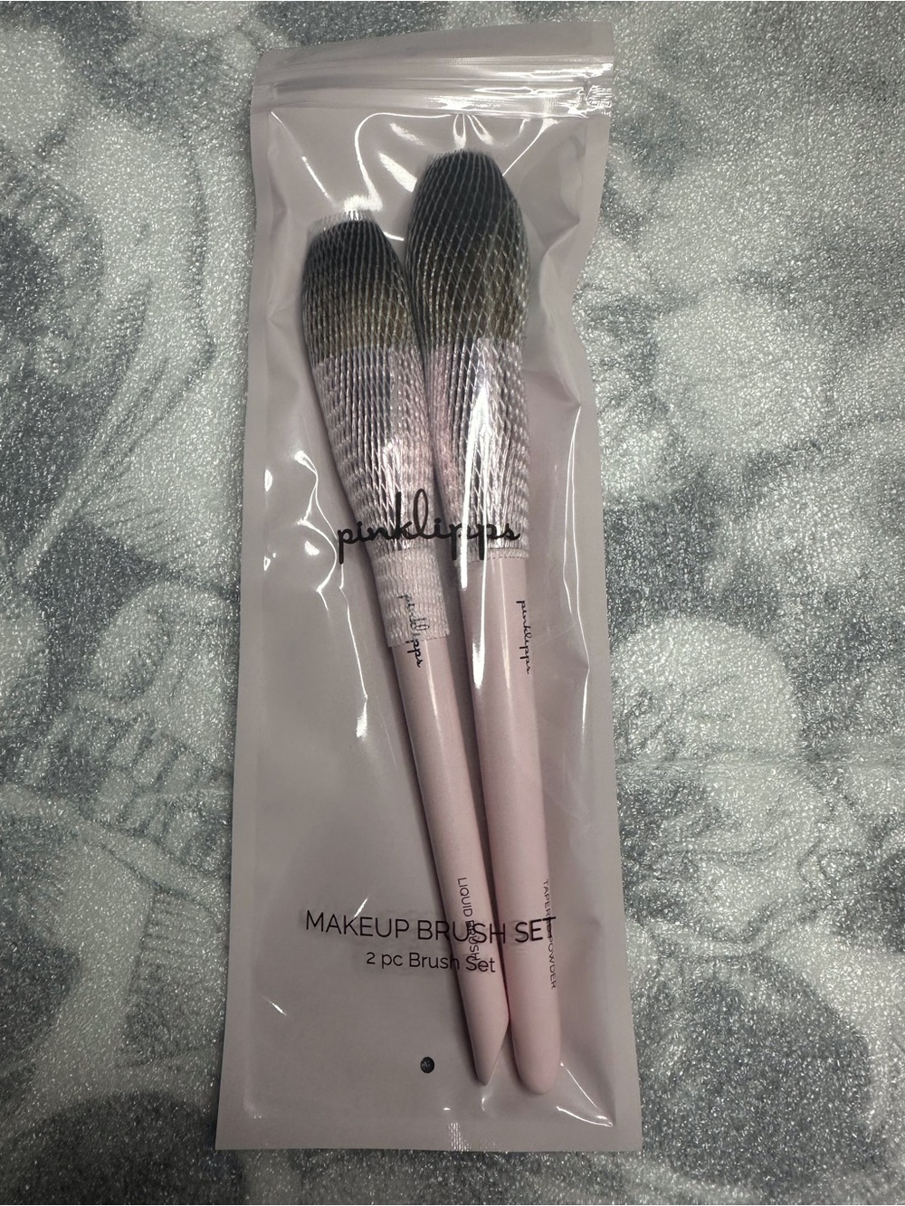 Signature Pink 2-Piece Makeup Brush Set